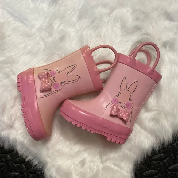 Pink rain boots - Picture 3 of 3
